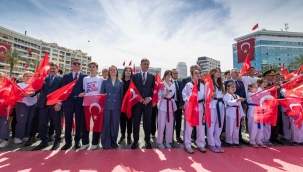İzmir'de 19 Mayıs coşkusu 
