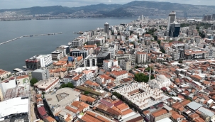 "İzmir Yenileniyor" markası tescillendi