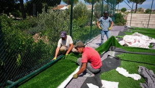 Çeşme Belediyesinden park ve spor alanlarında kapsamlı yenileme 