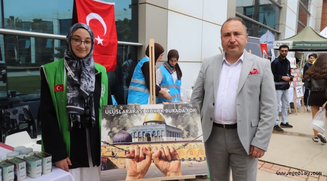Filistin ve Doğu Türkistan'daki İnsani Durumlara Dikkat Çekmek Amacıyla İzmir Bakırçay Üniversitesi'nde 'Hayır Çarşısı' Düzenlendi