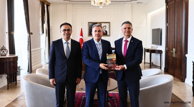 İzmir Eğitim Müfettişleri Başkanı Koray Aykurt'tan Disiplin 