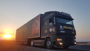 JÖAK'ın Gurur Tırı İzmir Alsancak İskele Meydanı'nda Ziyaretçilerini Bekliyor!