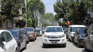 Konak’ta sivrisineklere karşı ilaçlama seferberliği: Ekipler her gün sahada 