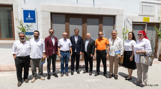 Başkan Tugay, Kemeraltı esnafıyla buluştu "Tek derdimiz işimizi iyi yapmak" 
