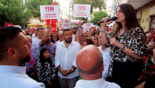 Çeşme’de CHP’den toplu kopuş: İlçe örgütü ve meclis üyeleri YENİ Parti’ye geçti 