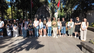 Geleceğin mimarları Karşıyaka'nın tarihi mirasını keşfetti